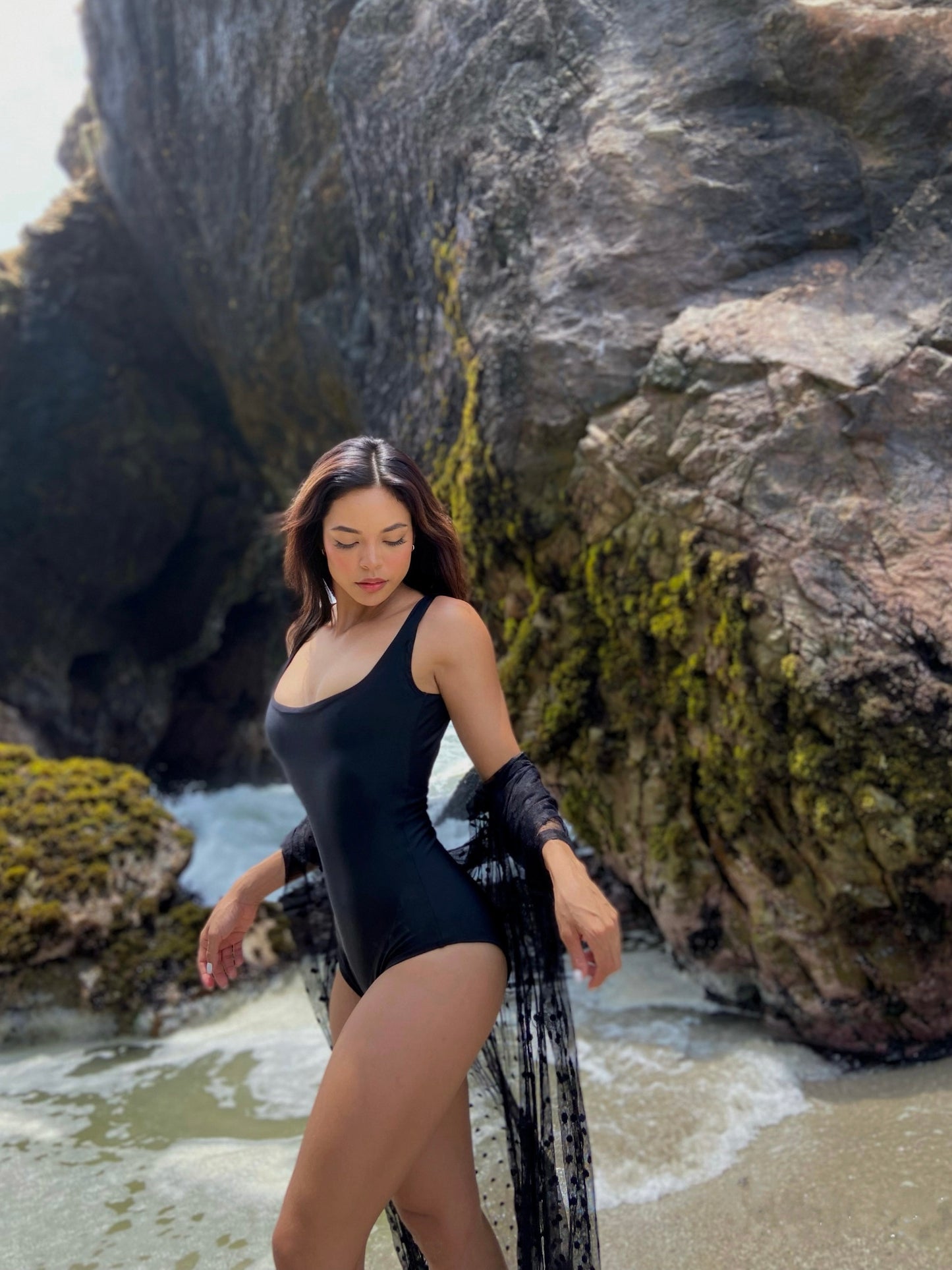 One Piece "Basic Black"