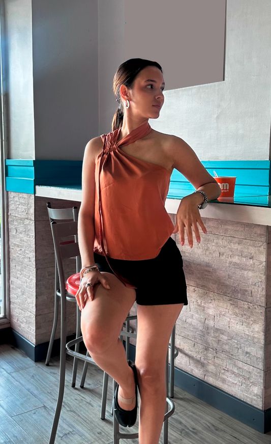 Blusa de Seda Asimétrica