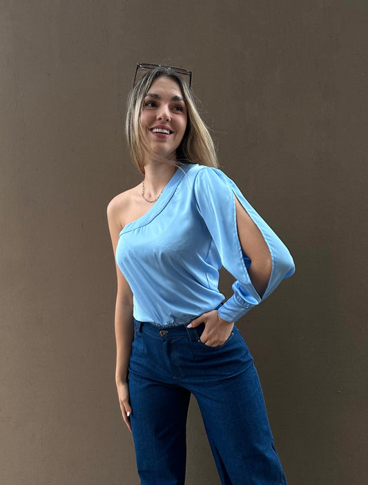 Blusa Asimétrica "Celeste"